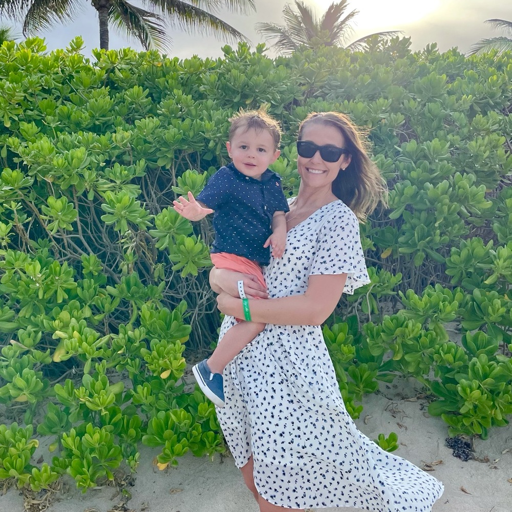 Meet your Posher, Elise